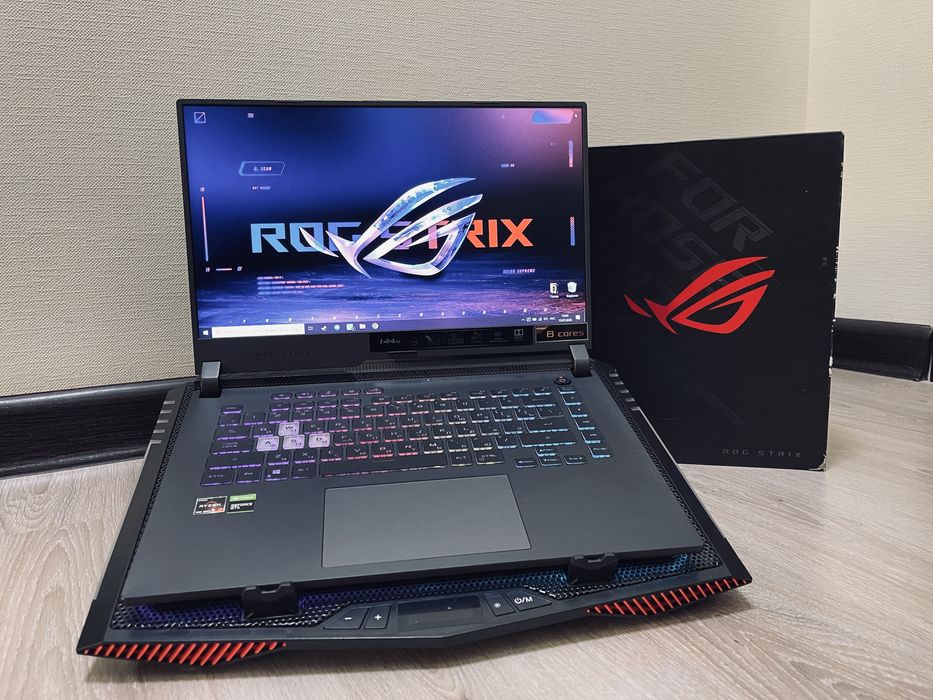 Игровой ноутбук Asus Rog Strix