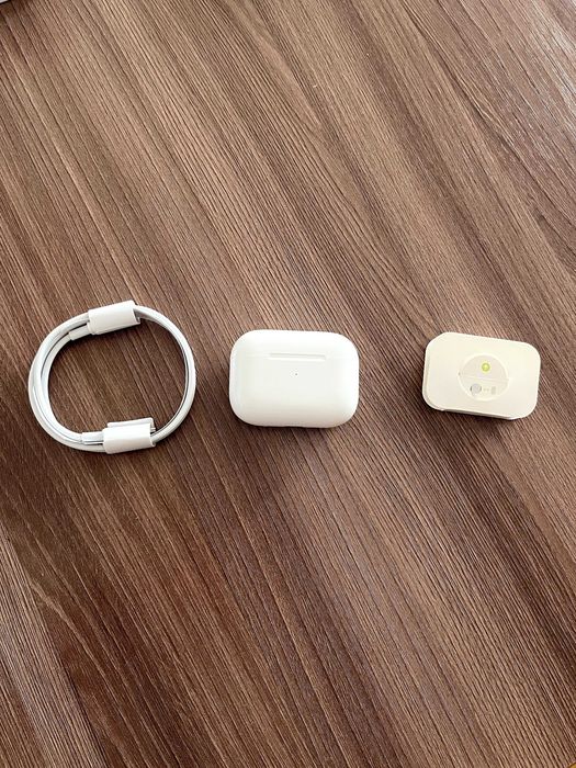 AirPods Pro 2 (Lightning)
