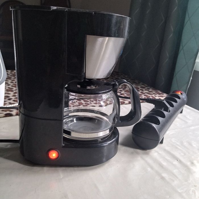 Кофеварка капельная маленькая