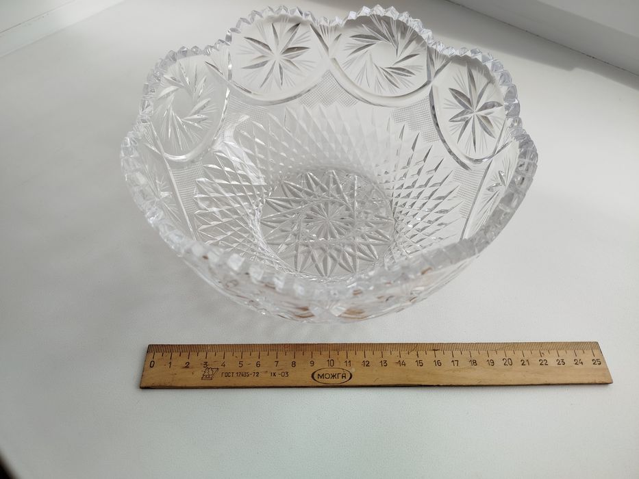 Хрустальная ваза