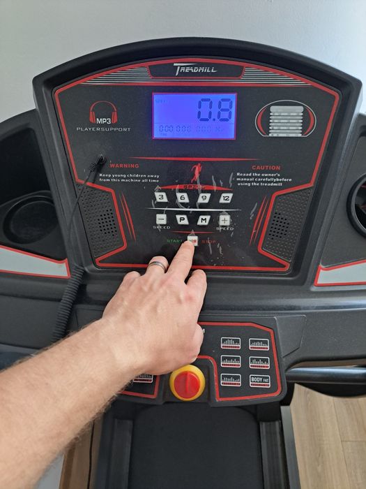 Vand banda de alergat Actuell folosit foarte putin. 1200 de lei.