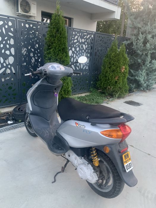 Scuter piaggio fly