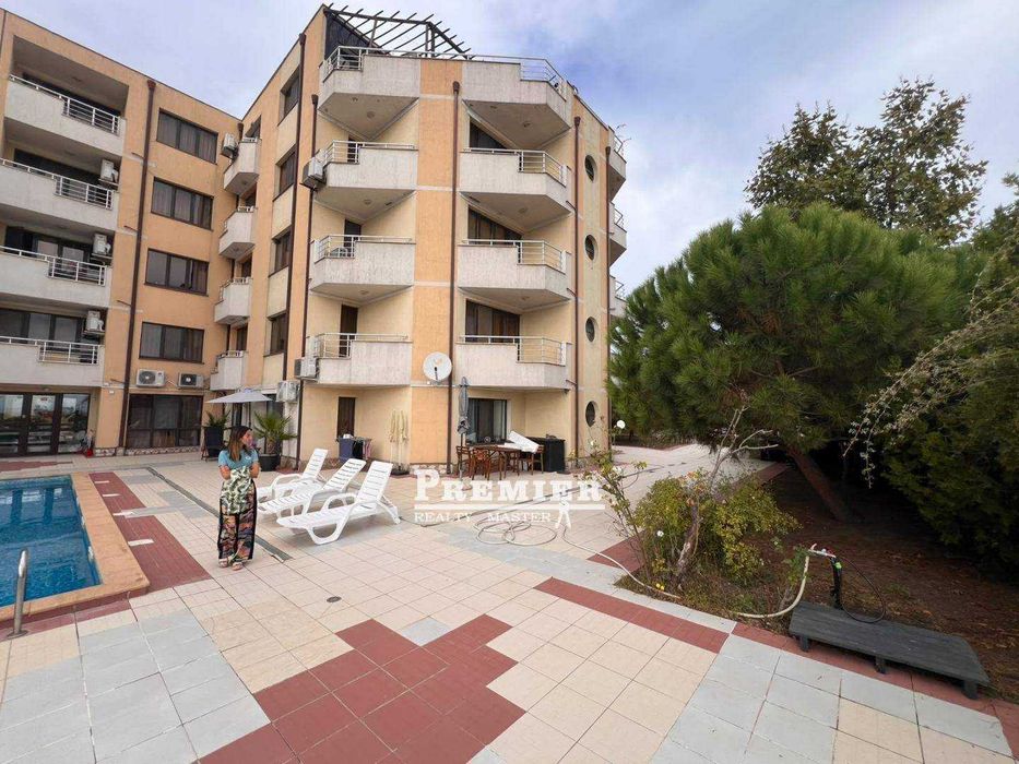Продава се Двустаен апартамент в Бяла - 81 кв.м за 939 €/кв.м - Снимка #1