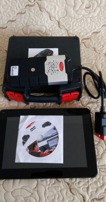 Tester Auto Multimarca 12/24V + TABLETA/Laptop Windows 10" Full HD