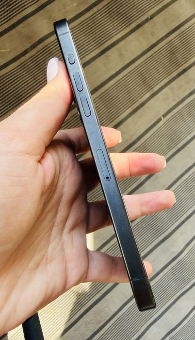 iPhone 15 Pro Max 256GB – Перфектен, като нов Пълен комплект