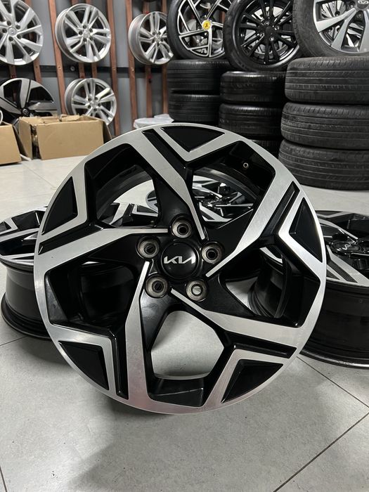 Диски на KIA sportege R17