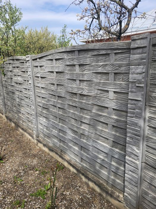 Garduri din beton