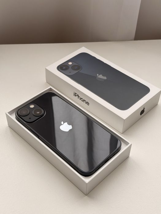 iPhone 13 Mini 128GB Midnight — КАТО НОВ | Батерия 100%