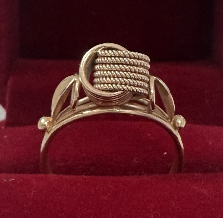 583 Советская классика, кольцо «Поцелуй/Узелки»