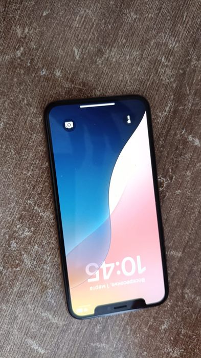 Айфон XS 64 Гб .