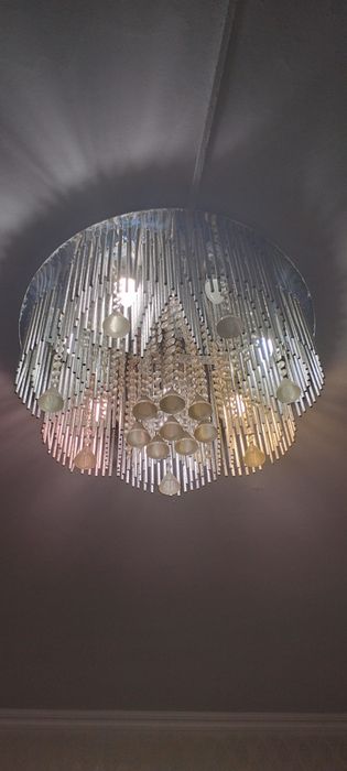 Люстра с двумя положениями за 5000