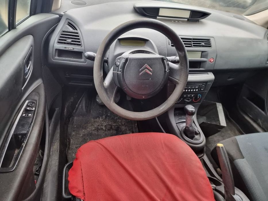 motor fara anexe complet Citroen C4 motor 1.4 benzina  88cp KFU dezmembrez geamuri laterale aripa fata