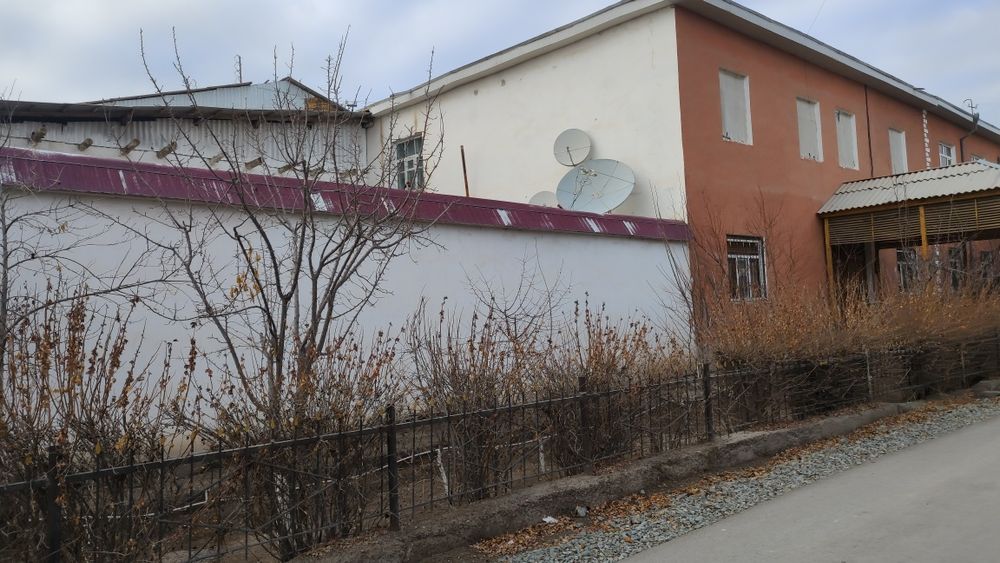 Продаётся вторая половина участка с землей в Воднике