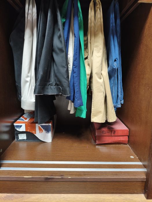 Шкаф большой для одежды