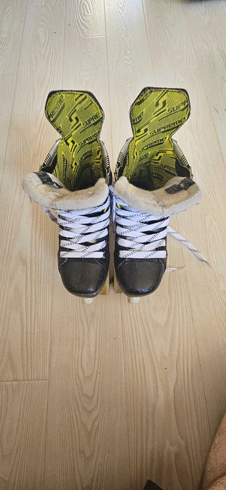 Коньки хокейные Bauer Supreme MS Pro