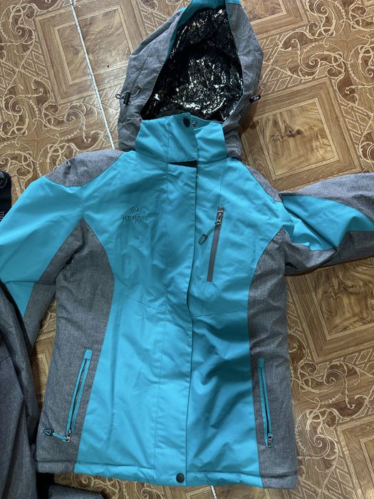 Зимний женский комбинезон