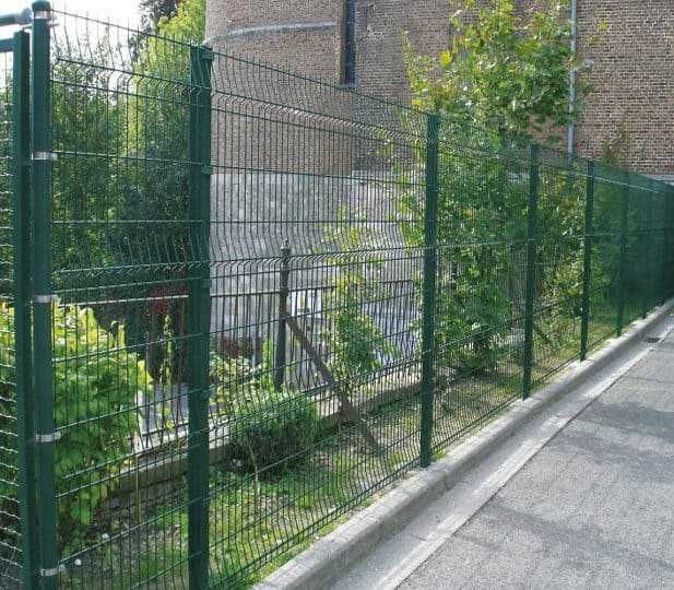 Garduri si porti stil jaluzea, sipca metalica, tabla cutata