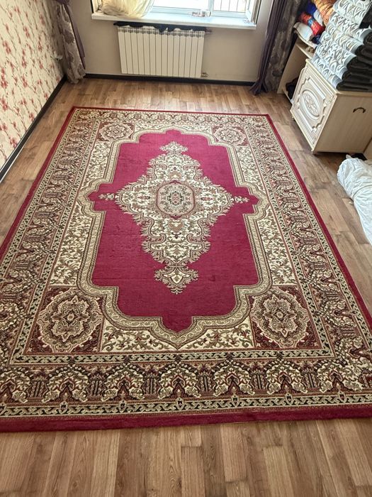 Ковер 4*4 чистый аккуратный