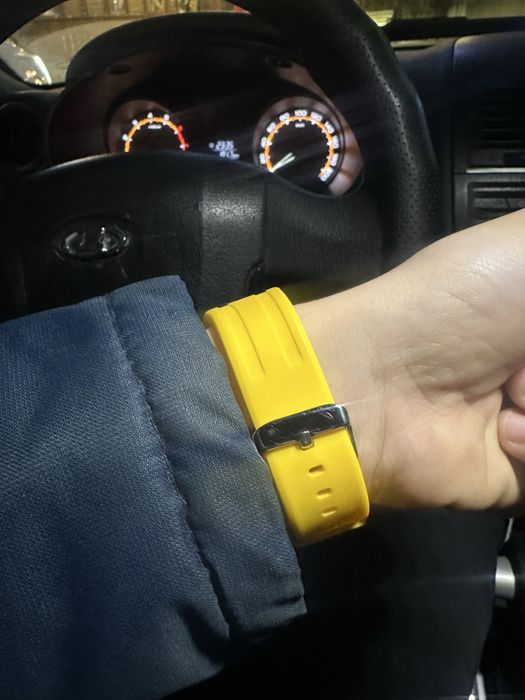 Часы мужкой SKMEI