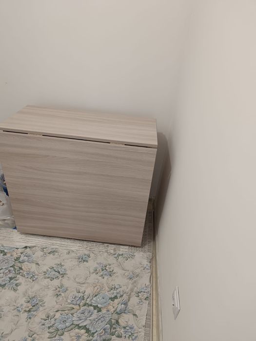 Продам  стол- книжку .
