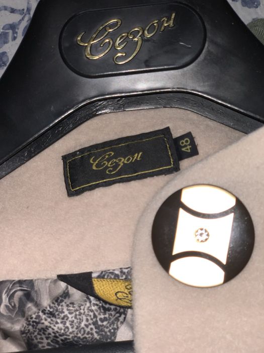 Пальто шерстяное 48 размера