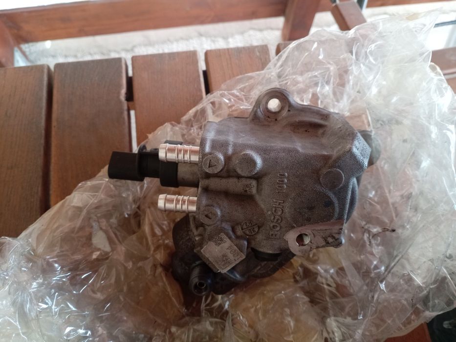 Pompa înaltă 318 D