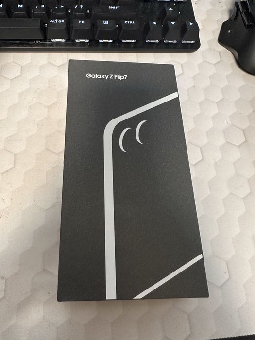 Samsung Galaxy Z Flip7