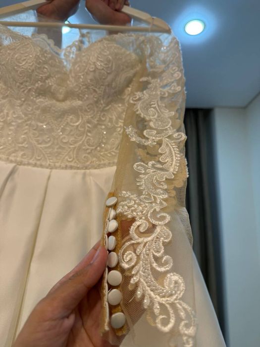 Продам свадебное платье
