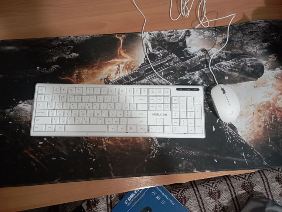 Klaviatura mishka kovrik