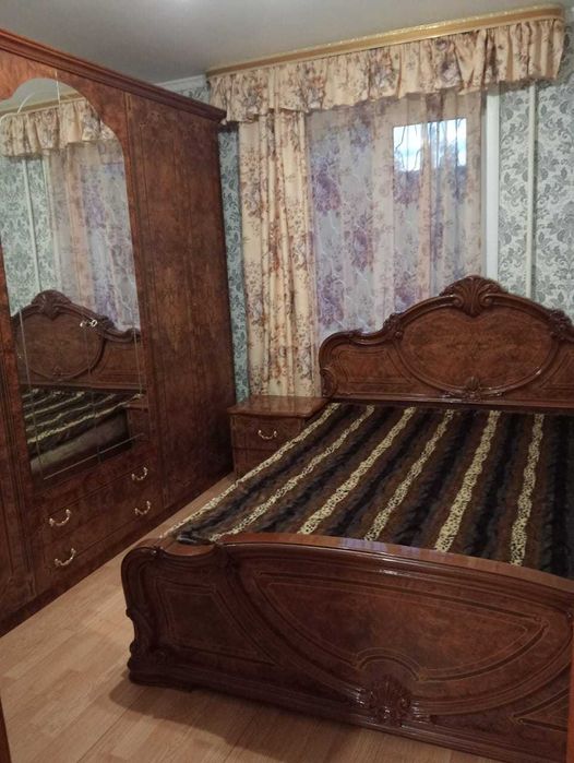 Спальный гарнитур в идеальном состоянии