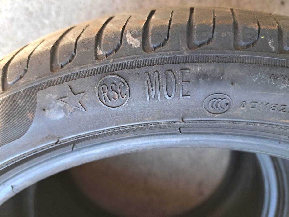 Set anvelope 275/35 R19 cu 245/40 R19 Pirelli runflat