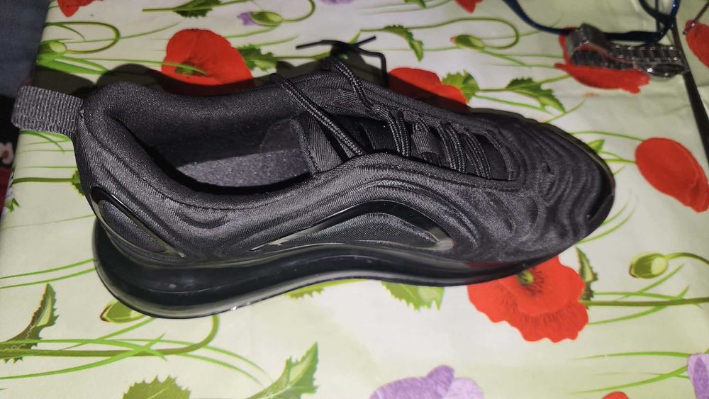 Nike Airmax 720 Black