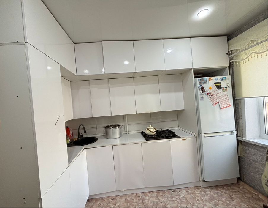 Кухонный гарнитур сатылады