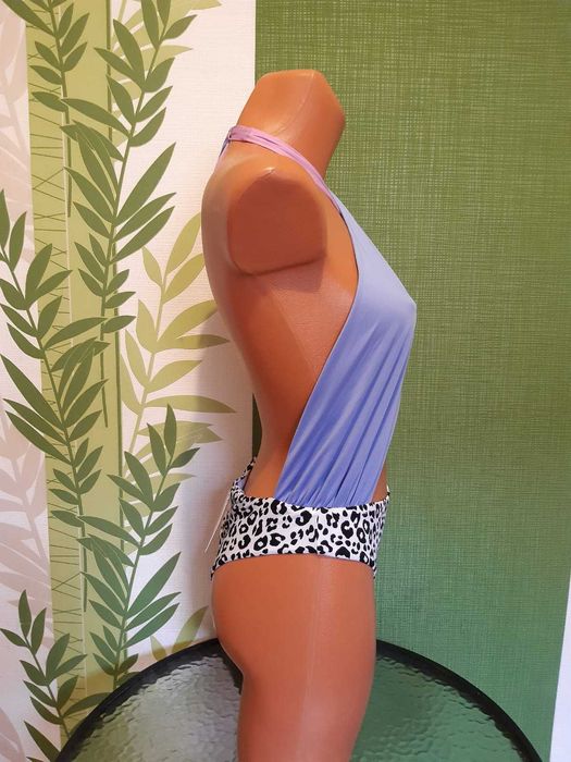 Costum de baie intreg, marimea S, culoare albastru roz, marca Tezenis