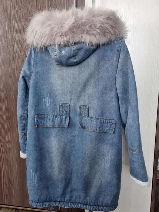 Продам демисезонную парку