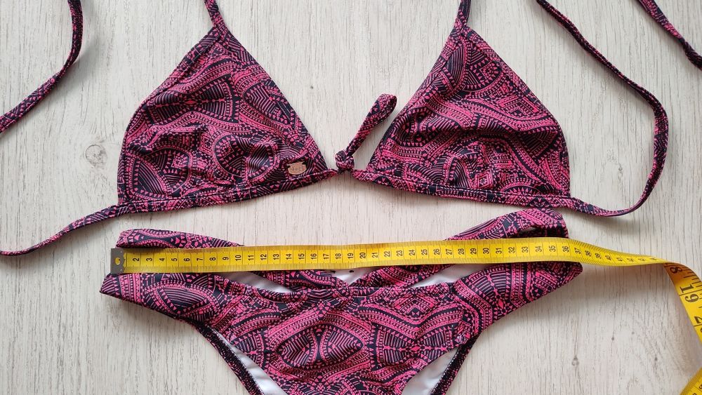 costum de baie dama marimea S nou niciodata purtat