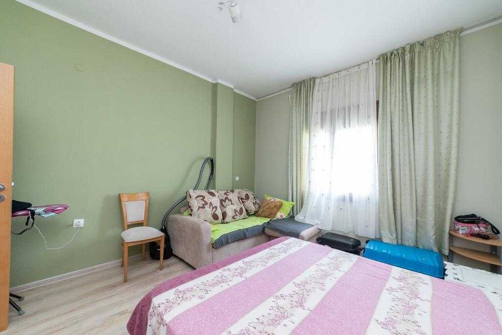Продава се Тристаен апартамент в София, Лозенец - 90 кв.м за 850 €/кв.м - Снимка #2