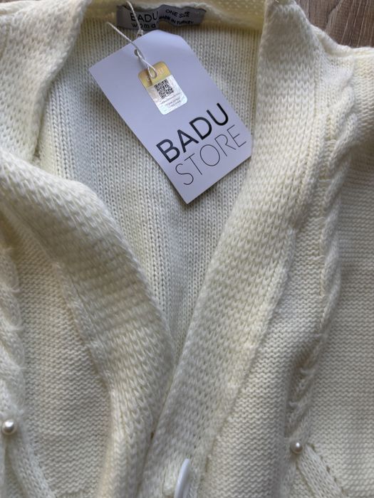 Pulover tricotat cu perle dama