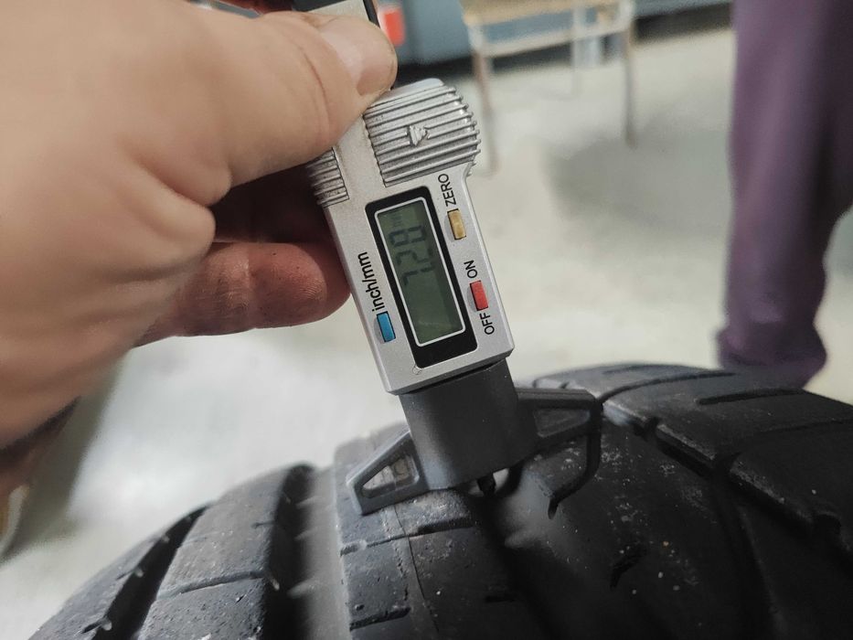 4бр. летни гуми 305/30/20-245/35/20 Pirelli спорт пакет