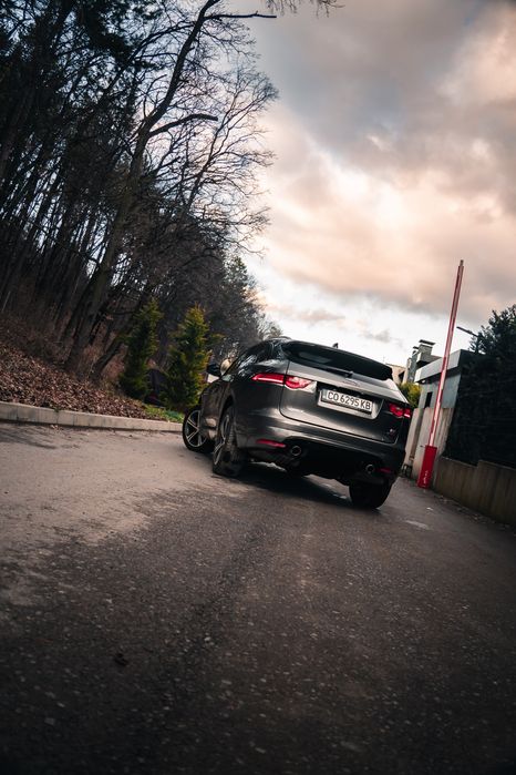 Jaguar F-pace S /ACC+ обсух/FULL/pano/alcantara/всички екстри за модел