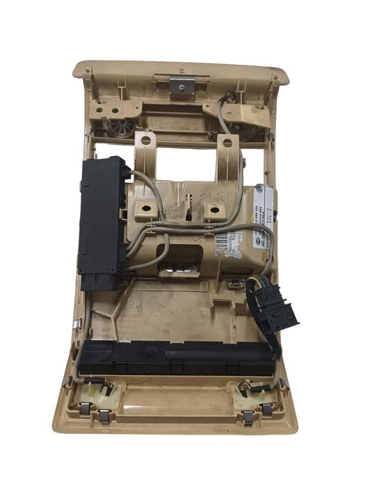 Plafoniera Volkswagen Touareg 7La, 7L6, 7L7 2002 - 2013 7L0868403