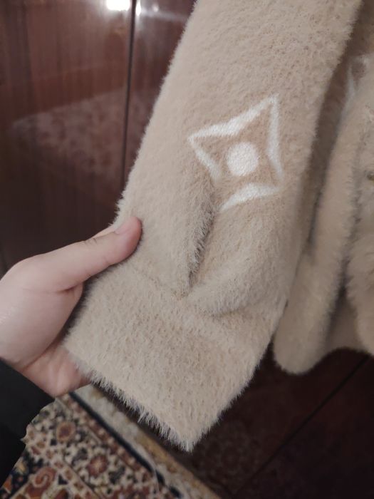 Дамска кашмирена жилетка