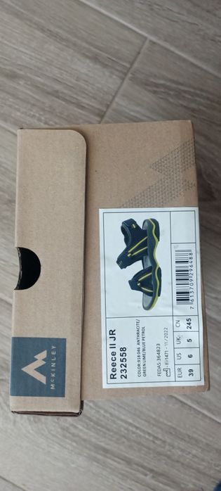 Детски-юношески сандали 39 номер