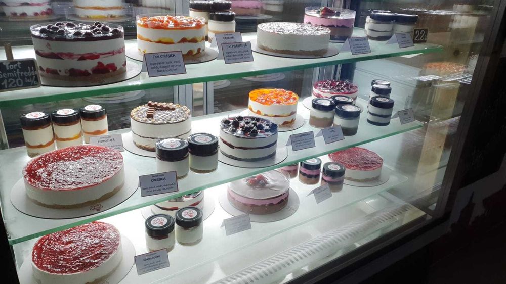 Vitrina profesionala cofetarie -20 / +20 - Tecfrigo KARINA (Italia)