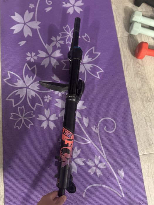 De vanzare furca fox 36 rithm(nu rockshox ,ext)