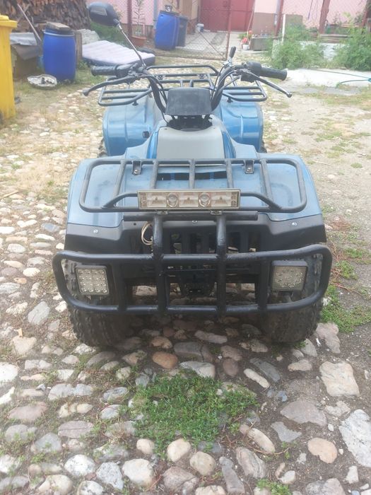 De vanzare atv 250cc