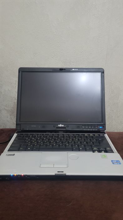Ноутбук Fujitsu lifebook