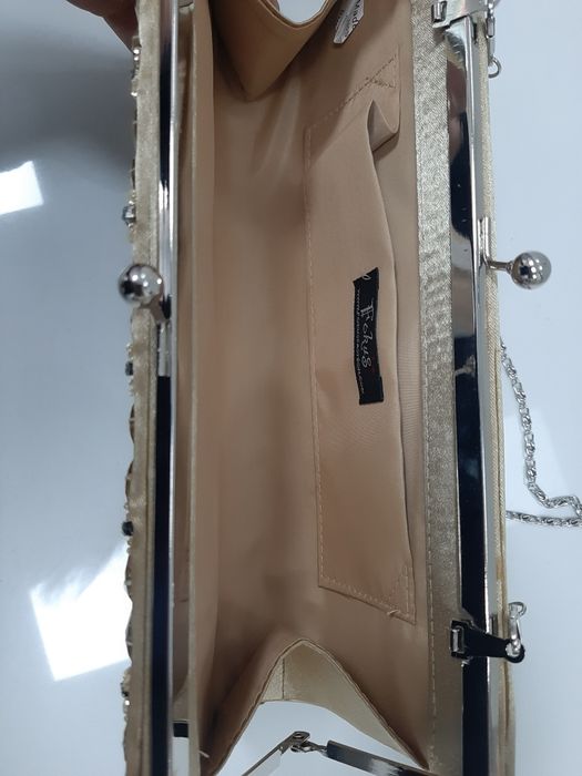 Официална чанта!