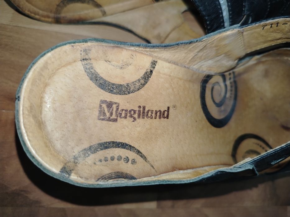 Шлепки кожаные р.38, 2 пары см. все фото