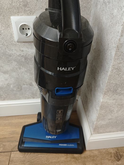 Вертикальный пылесос